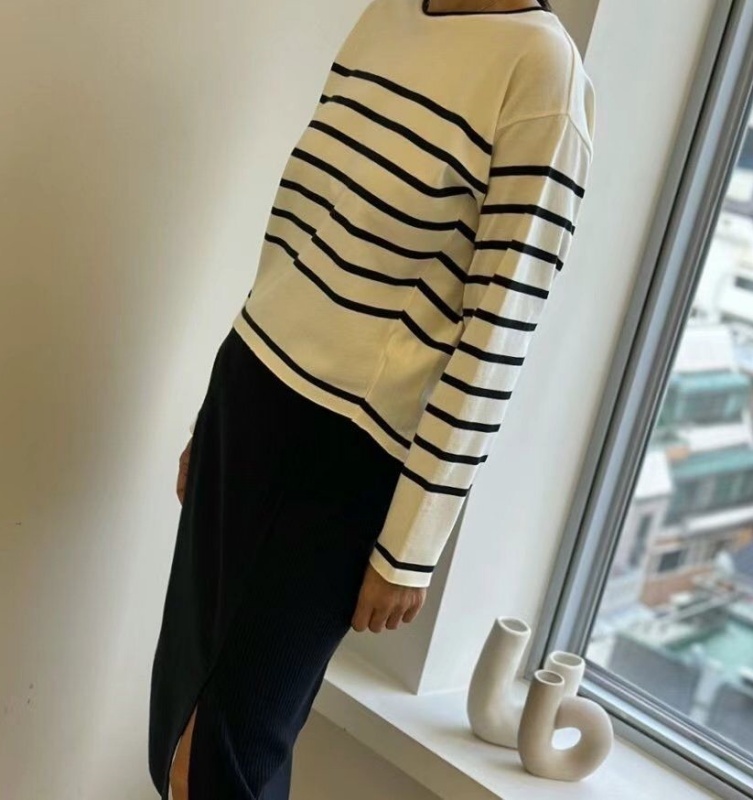 韓 領配色條文上衣 3色 size