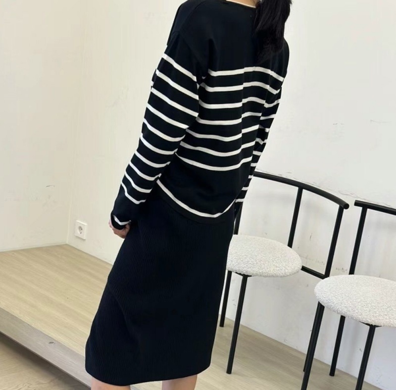 韓 領配色條文上衣 3色 size