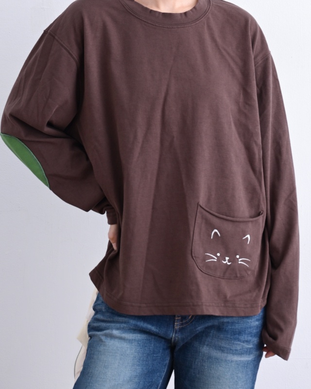 韓 手肘拼布口袋貓咪上衣 2色 size