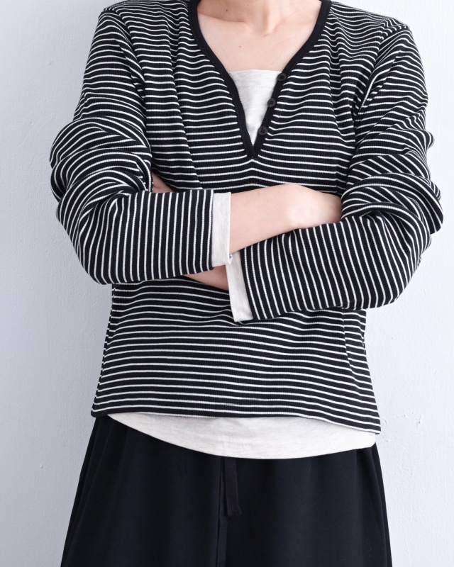 韓 條文假兩件式上衣 3色 size