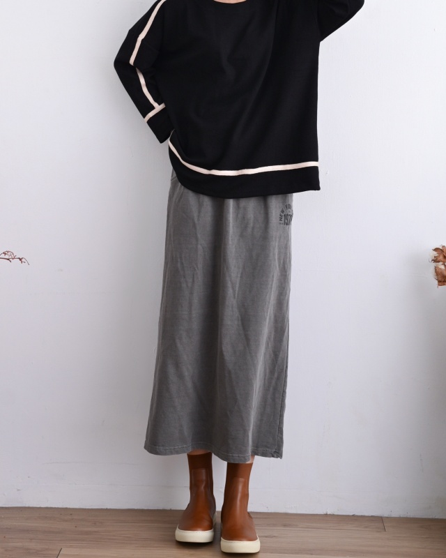 韓 滾白邊上衣 2色 size