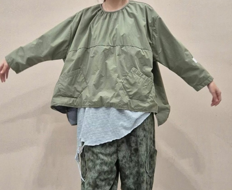 韓 前口袋素色上衣 4色 size