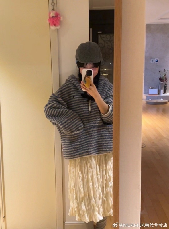 韓 毛毛條文連帽上衣 2色 size