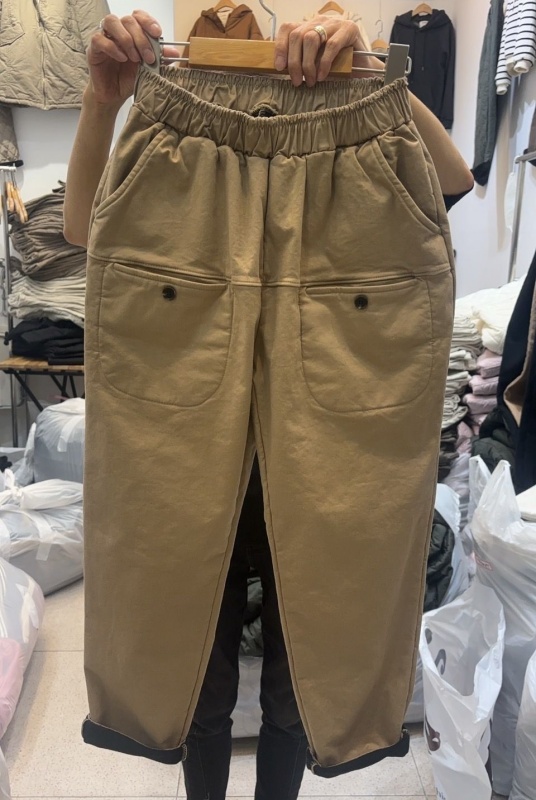 韓 口袋小黑釦休閒褲 3色  size