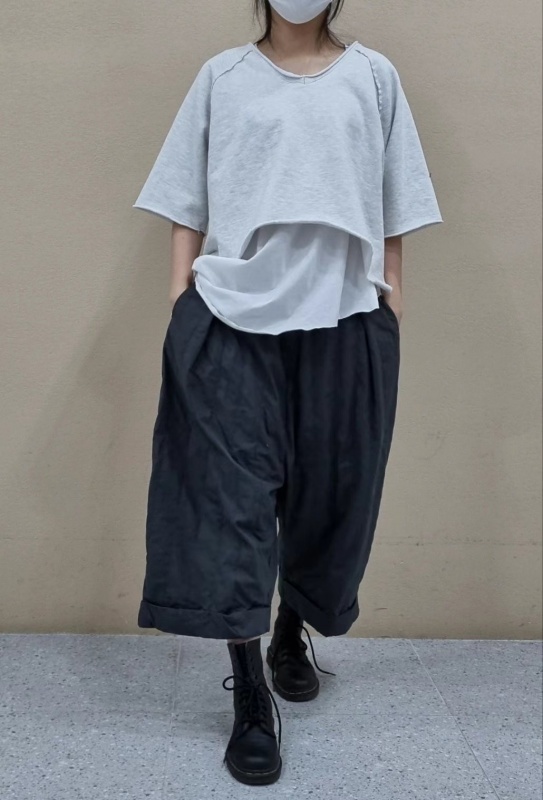 韓 小壓摺寬褲 4色 size