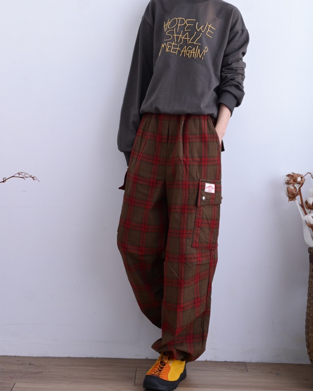 韓 小標格紋可縮口休閒褲 2色 size