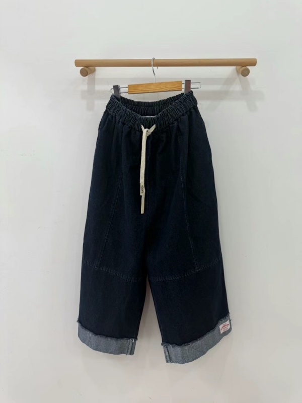 韓 小標牛仔大寬褲 size