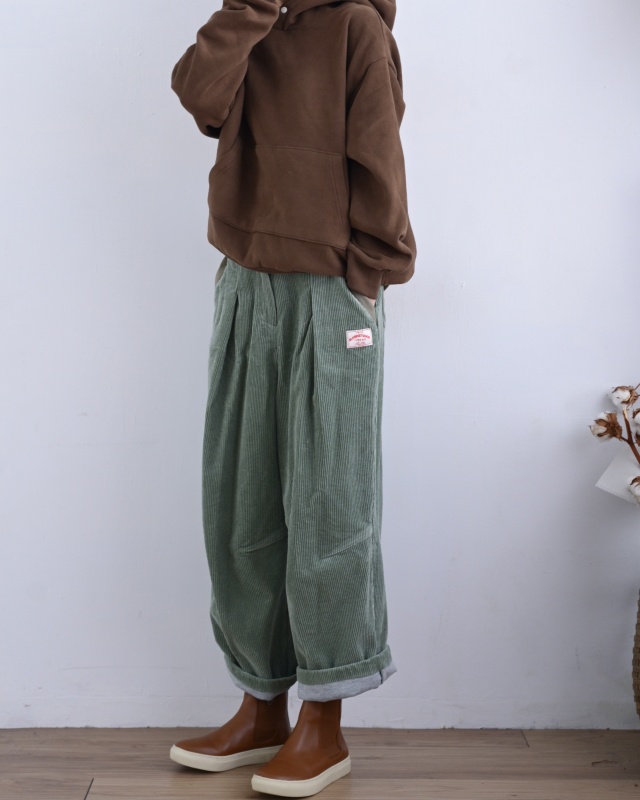 韓 有扣燈心絨寬褲 6色 size