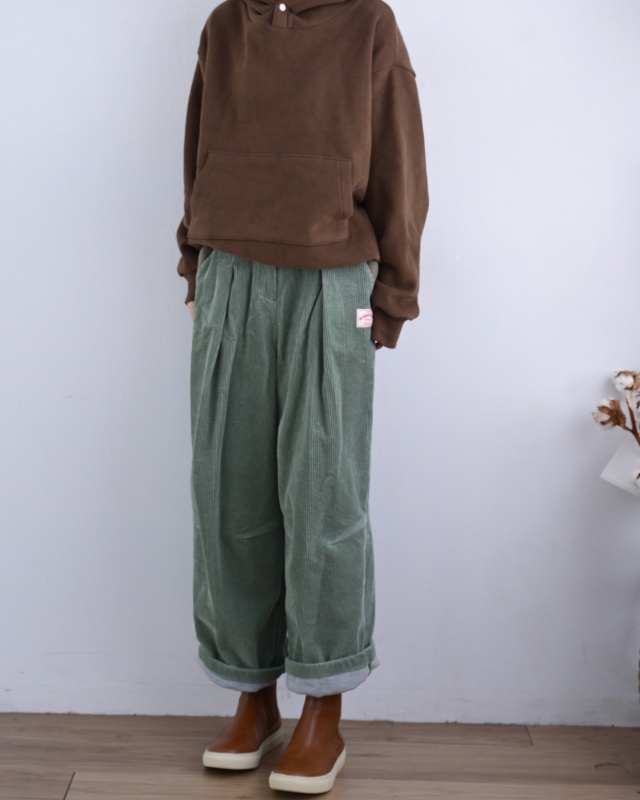 韓 有扣燈心絨寬褲 6色 size