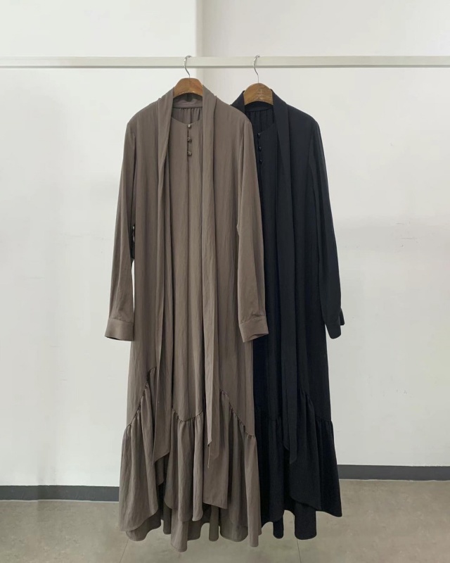 韓 不規則裙襬長洋 2色 size