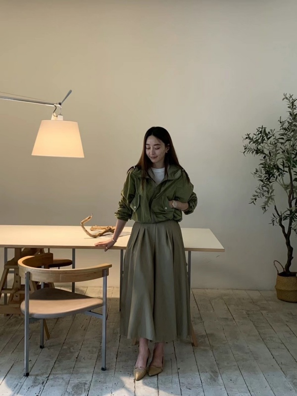 韓 短版袖皺皺連帽外套 3色 size