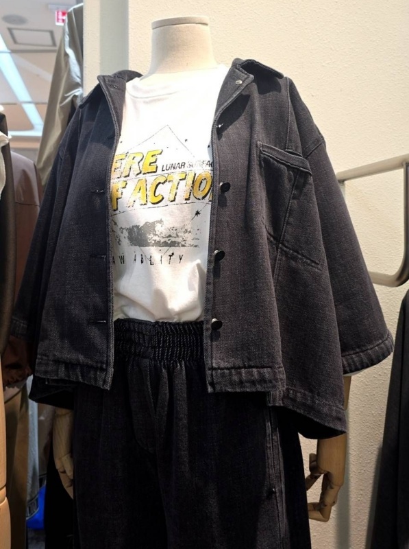 韓 短版寬袖牛仔外套 2色 size