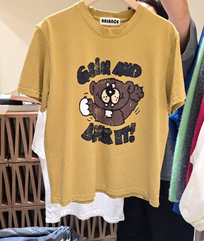 韓 破損風小熊上衣 2色 size