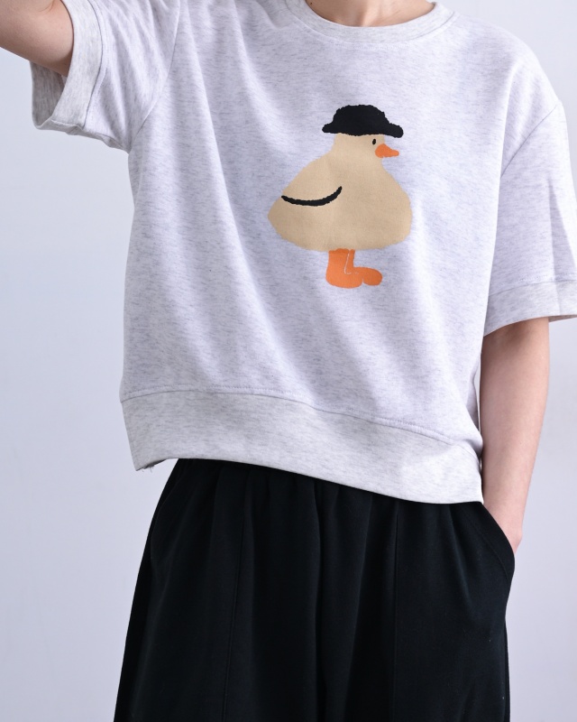 韓 戴帽鴨短版上衣 2色 size