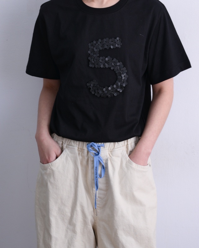 韓 花瓣5上衣 4色 size