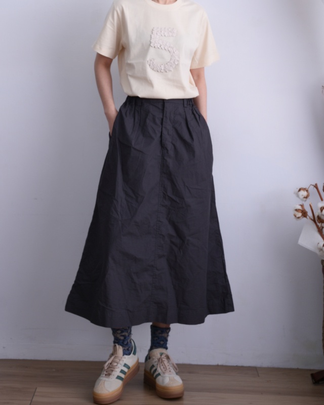 韓 花瓣5上衣 4色 size