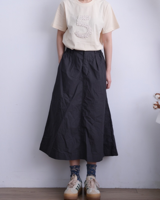 韓 花瓣5上衣 4色 size
