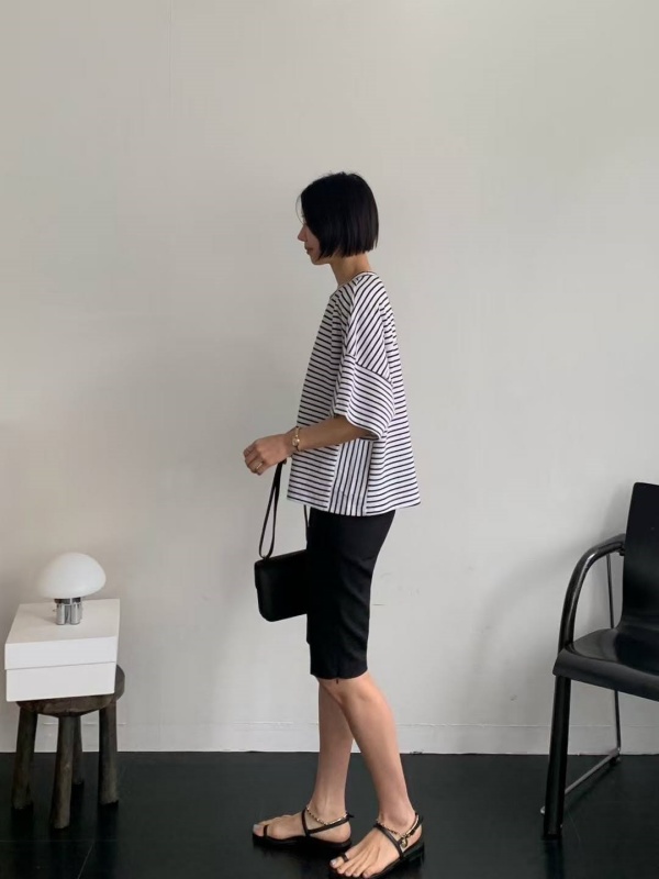 韓 橫條側直條上衣 3色 size