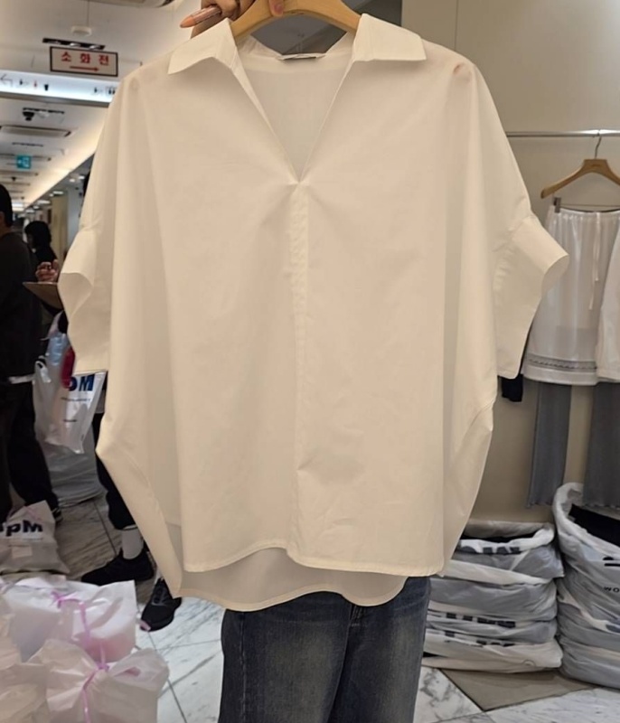韓 有領小V上衣 size