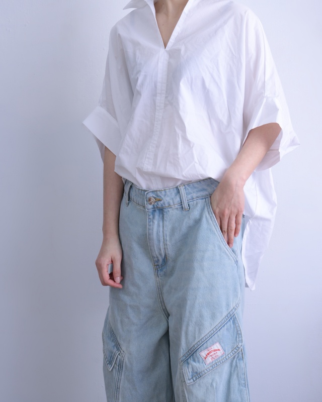 韓 有領小V上衣 size