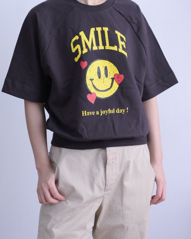 韓 黃笑臉上衣 2色 size