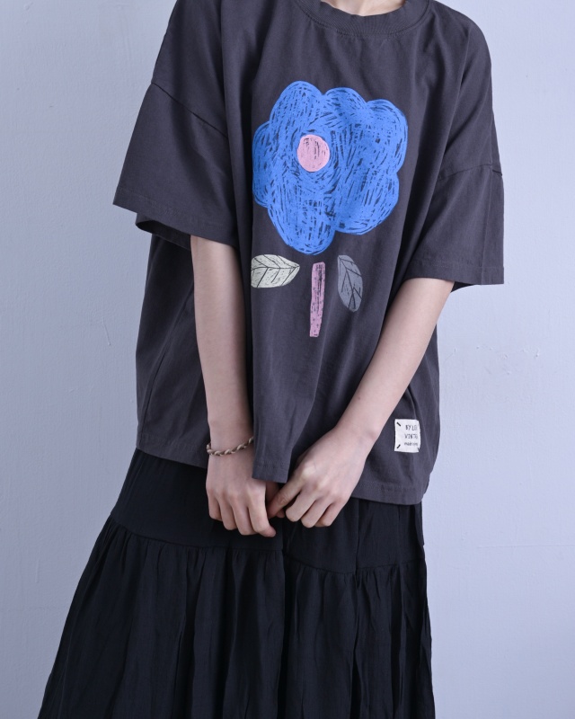 韓 可愛一枝花上衣 3色 size