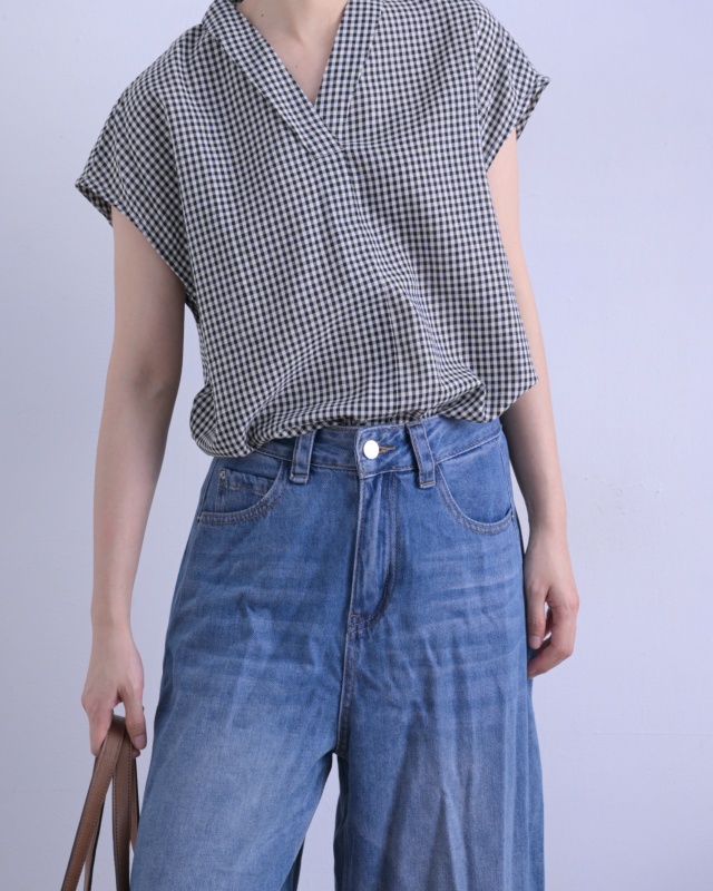 韓 V領小格文上衣 size