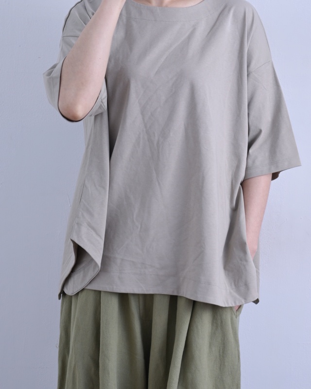韓 圓領寬鬆素色上衣 2色 size