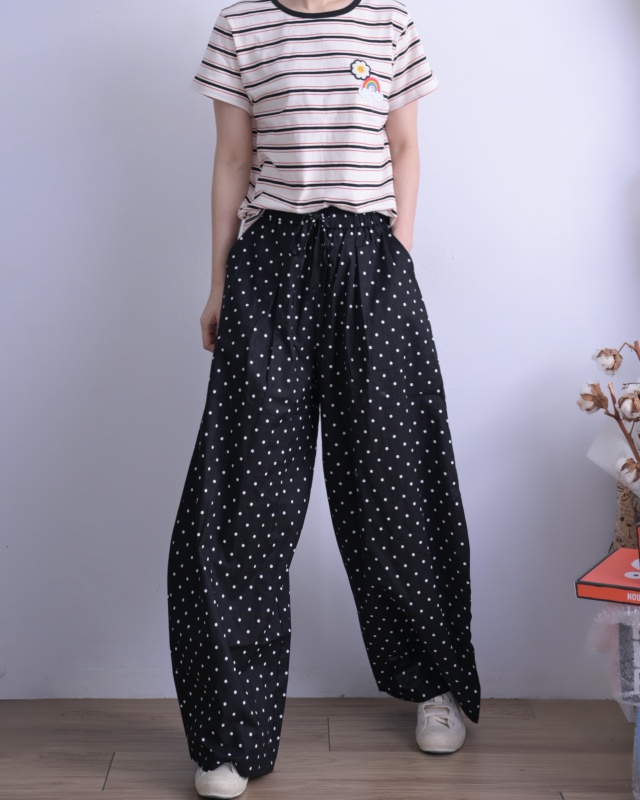 韓 彩虹條文上衣 4色 size