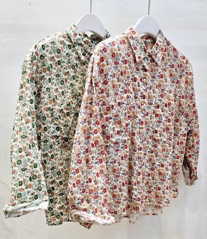韓 雙口袋小花襯衫 2色 size