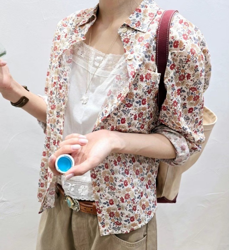 韓 雙口袋小花襯衫 2色 size