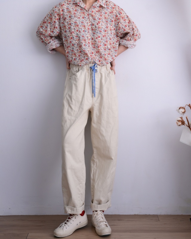 韓 雙口袋小花襯衫 2色 size