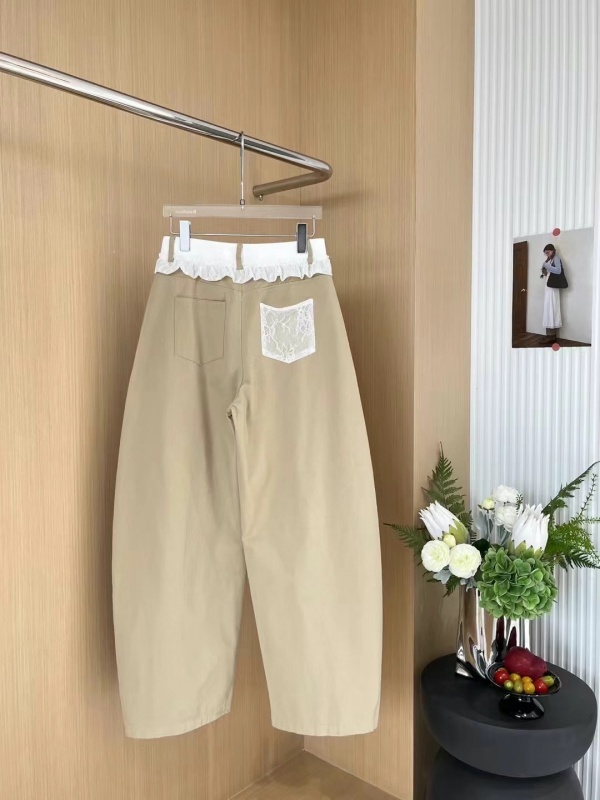 韓 接織花車線寬褲 size