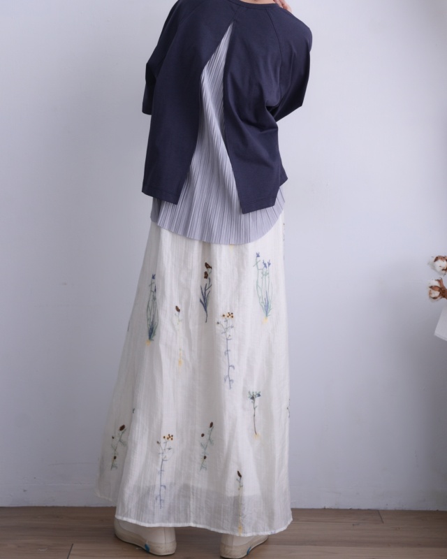 韓 刺繡花草長裙 size