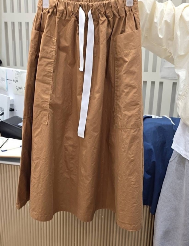 韓 白綁帶大口袋長裙 2色 size