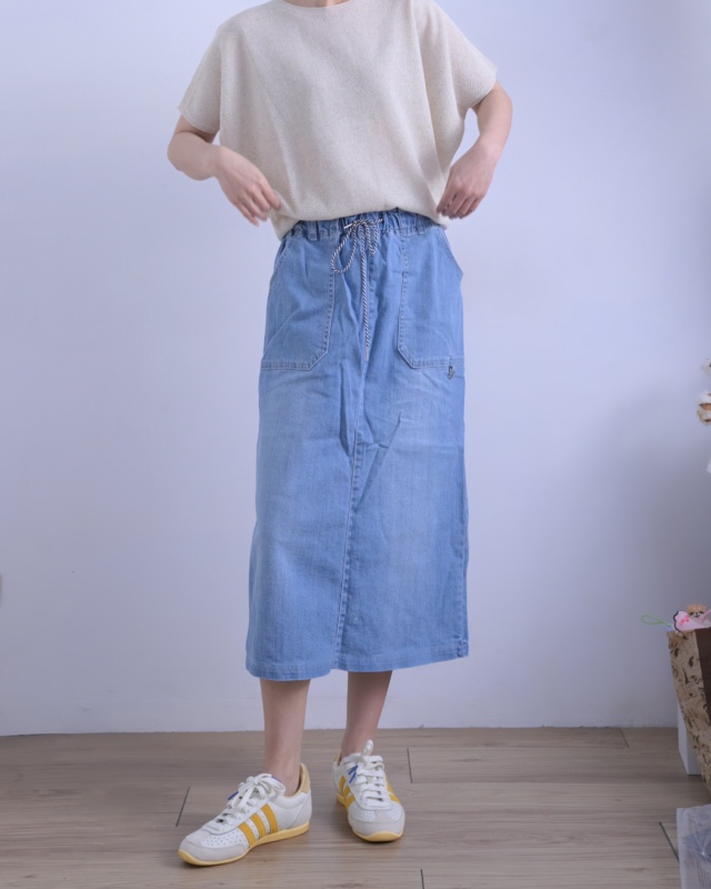 韓 淺刷色牛仔裙 size