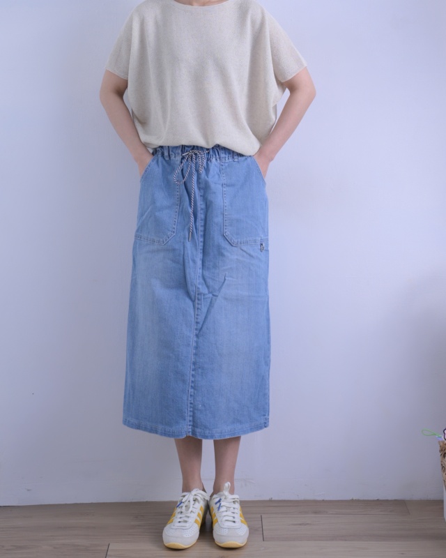 韓 淺刷色牛仔裙 size