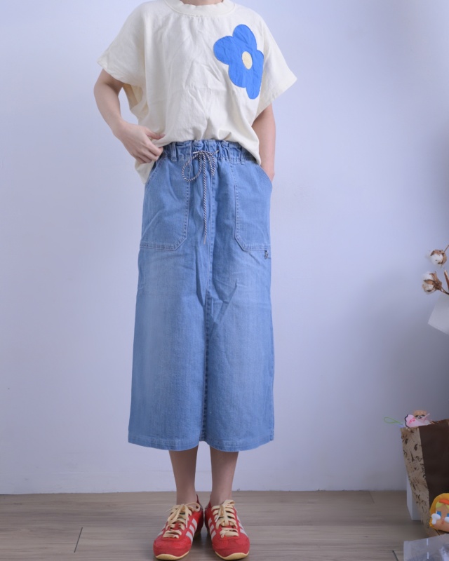 韓 淺刷色牛仔裙 size
