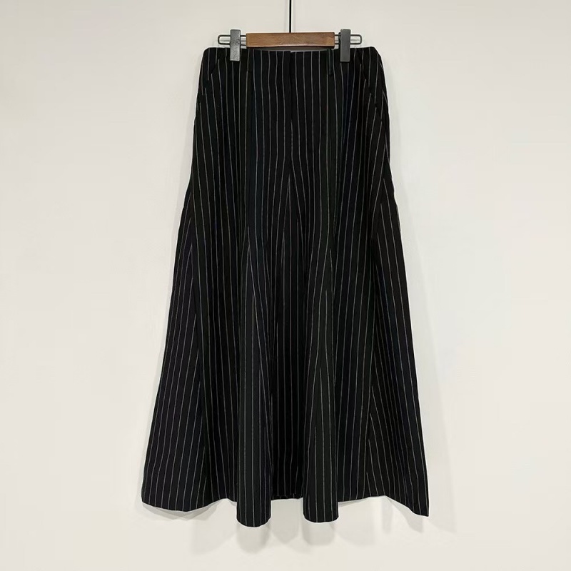 韓 帥氣直條長裙 2色