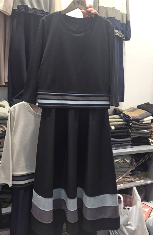 韓 粗條假兩件式長洋 2色 size