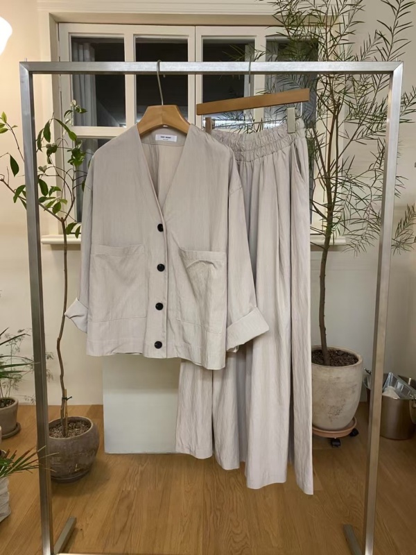韓 V領大口袋外套 3色 size