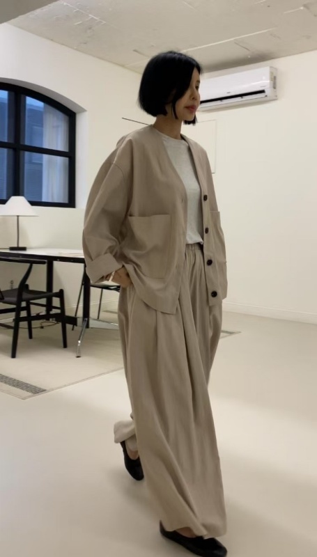 韓 V領大口袋外套 3色 size