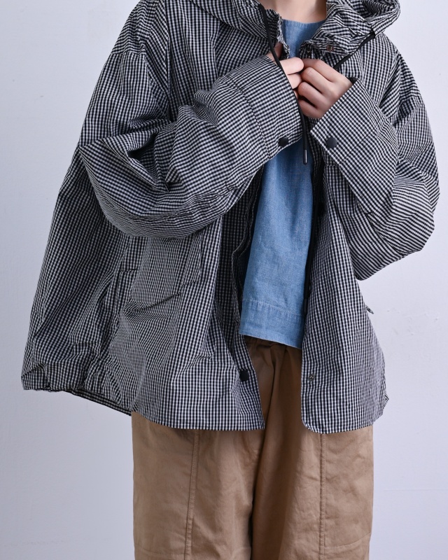 韓 小格文短版外套 size