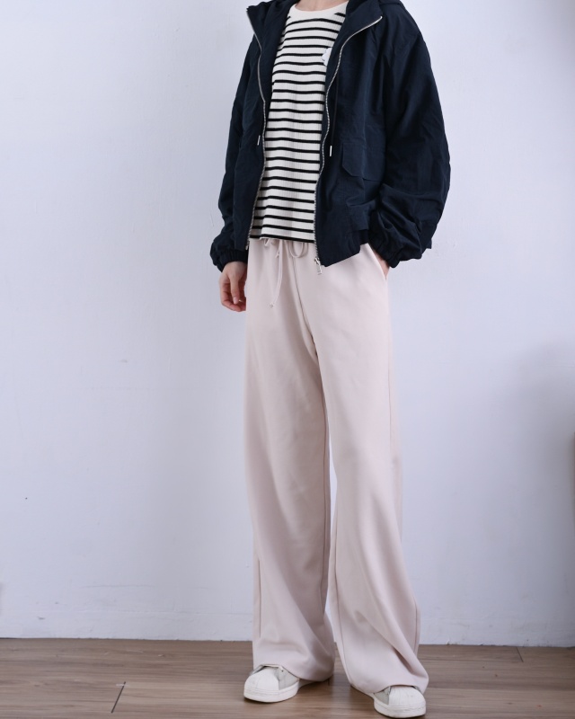 韓 短版連帽黑色外套 size