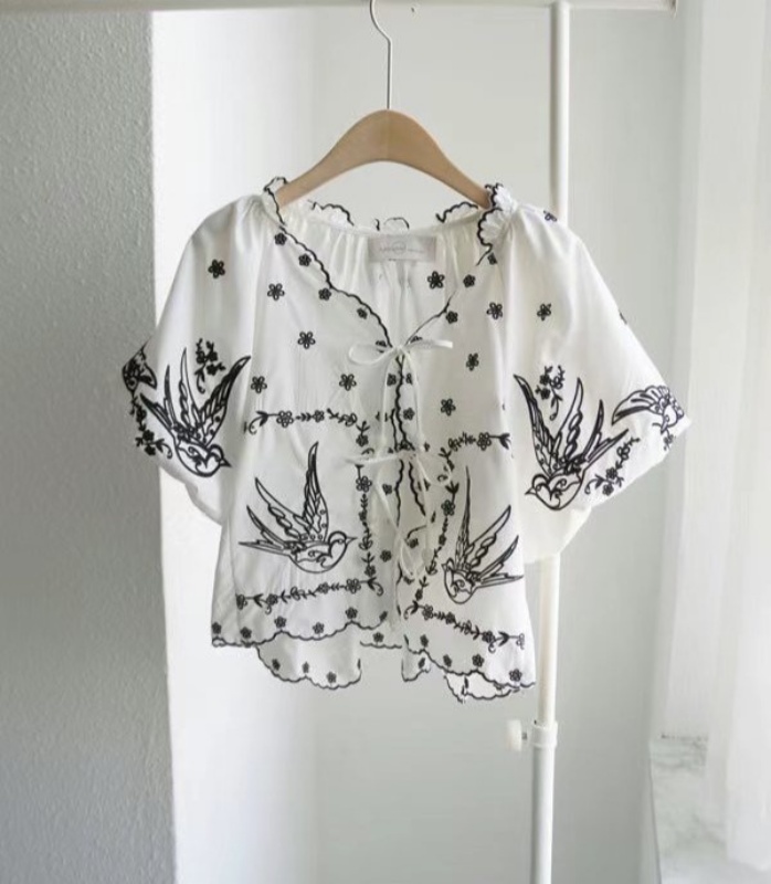 韓 刺繡小鳥短版罩衫 size