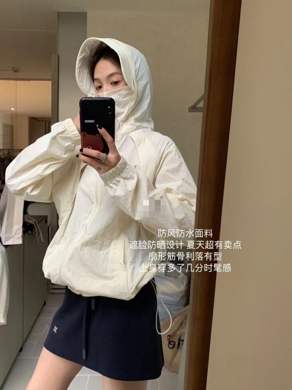 韓 短版防風連帽外套 3色 size