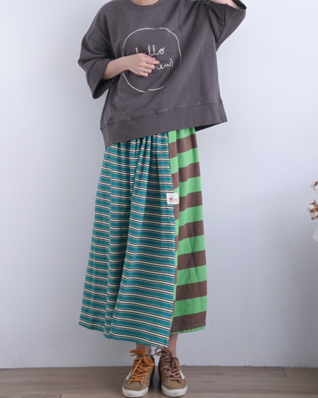 韓 寬鬆版哈囉上衣 2色 size