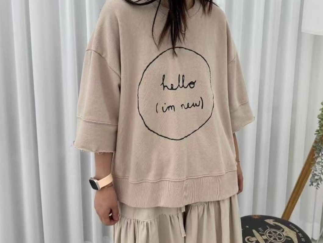 韓 寬鬆版哈囉上衣 2色 size