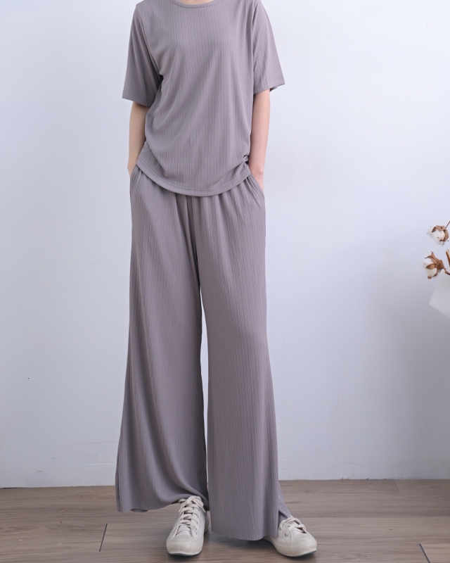 韓 細壓摺短袖上衣 2色 size