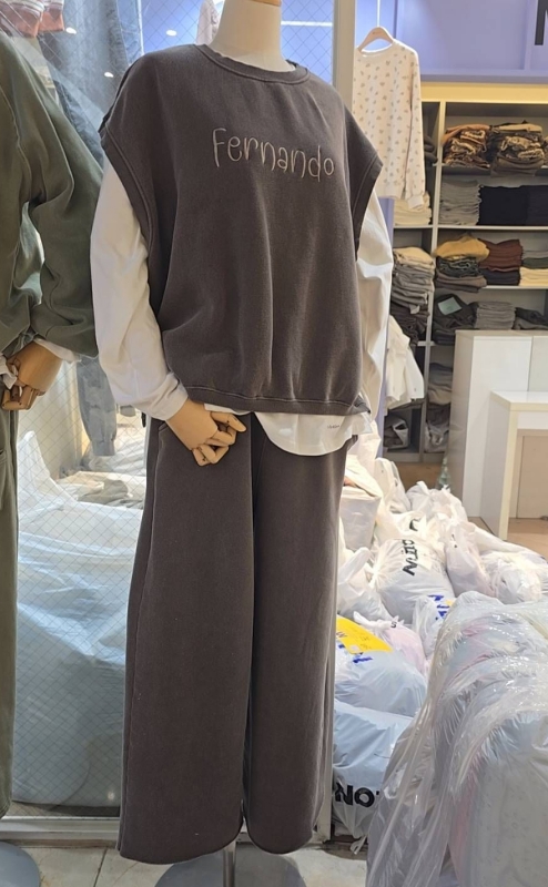 韓 英文字磨毛半袖上衣 2色 size